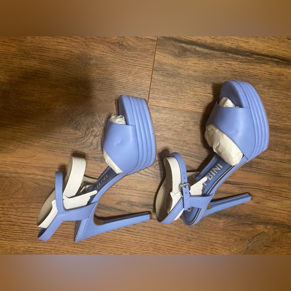 Gianni Bini blue high heels NWT NIB - Picture 7 of 16